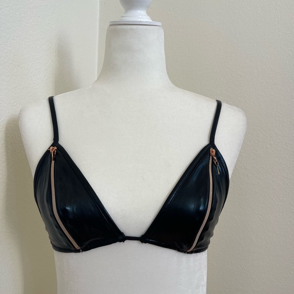 Savage X Fenty Women’s Black “Locket Down Bra Collection,” Size Small (32C/D) - Picture 3 of 14